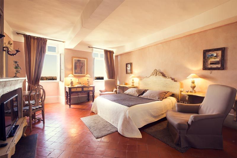 Grande chambre avec vue sur Collioure et les albères